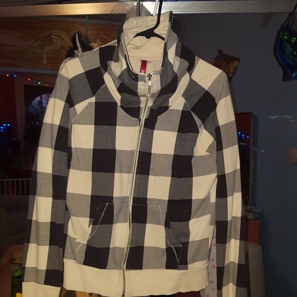 Sweatshirt - Picture 4 of 4